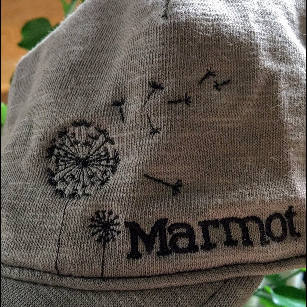 MARMOT HAT, Unworn, short brim brown dandelion hat